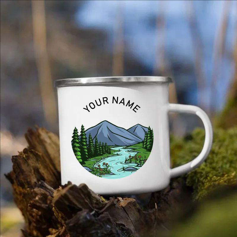 Tazze Smaltate Personalizzate per Camper Nome Personalizzato Campeggio Tazza Smaltata Avventura Festa del Falò Tazza da Birra Caffè Tazze con Manico Regali per Camperisti