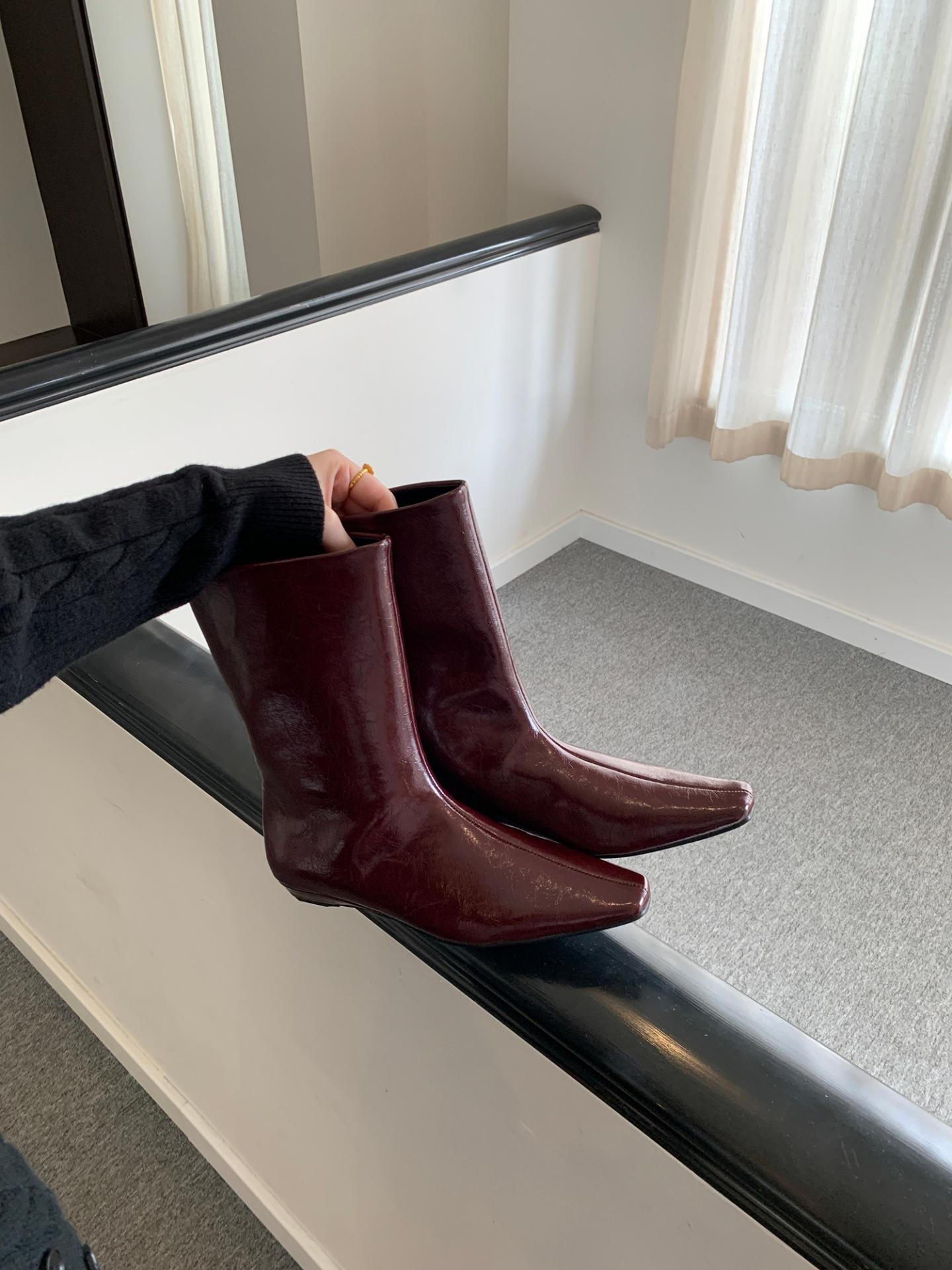 

Soft sole temperament high heel thin boots women s boots 2025 fashion new versatile side zipper short boots women s flat bottom fashion trend 40