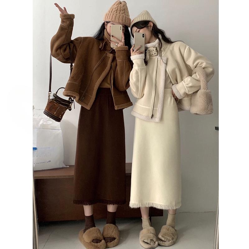 Knitted Half Skirt for Women In Autumn and Winter, Thickened Mid-length Tassel A-line Skirt, One-step Hip-hugging Stretched-waist Woolen Long Skirt