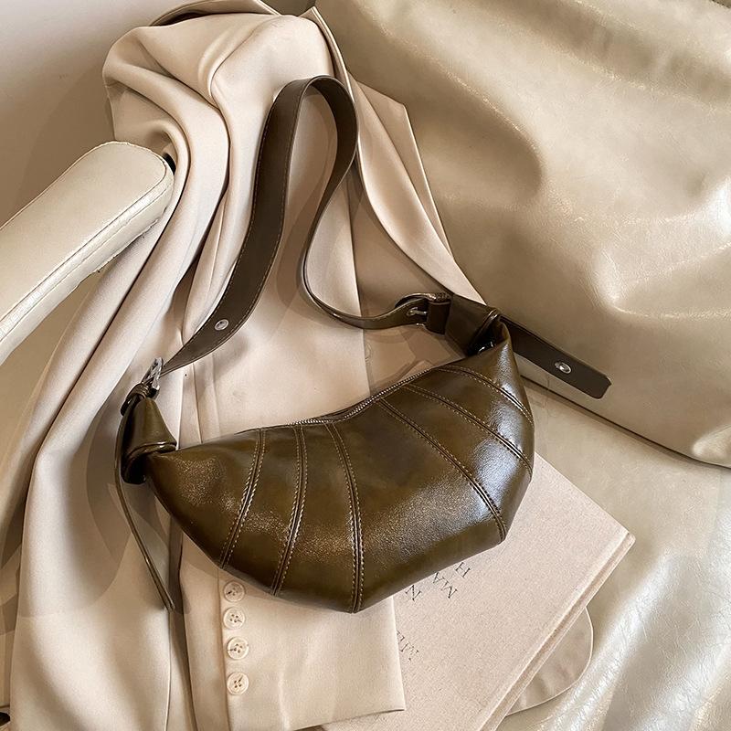 Premium texture bag women's large capacity 2025 new autumn and winter retro shoulder messenger bag niche commuter dumpling bag