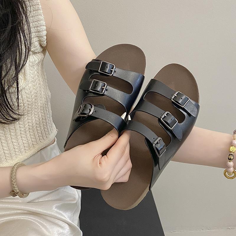 Thick-bottomed cool slippers for women's summer wear French retro Boken semi-mop seaside beach soft bottom fashion one-word mop