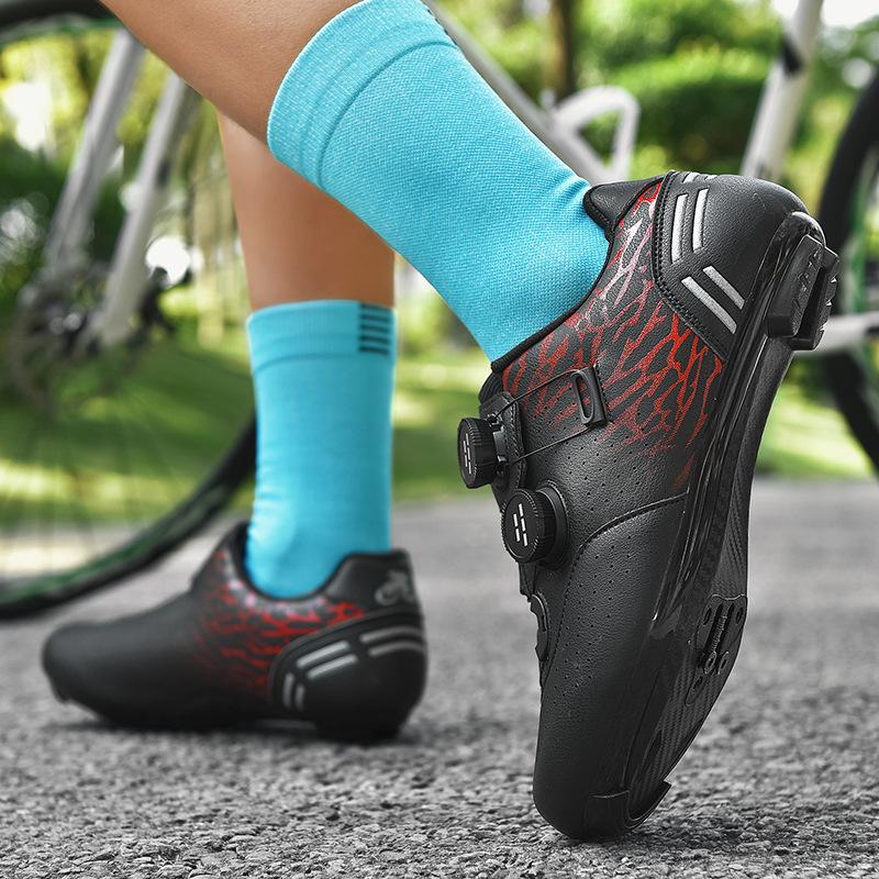 Neue Outdoor-Fahrradschuhe Drehverschluss Fahrradschuhe Rennrad-Lock Mountain-Lock Entriegelt Fahrradschuhe