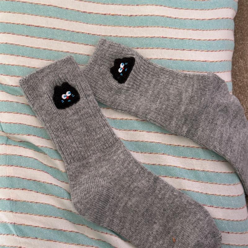 Thickened Wool Socks for Winter Warmth, Cute Cartoon Embroidered Mid-calf Socks, School-style Women's Socks, Dui Dui Socks