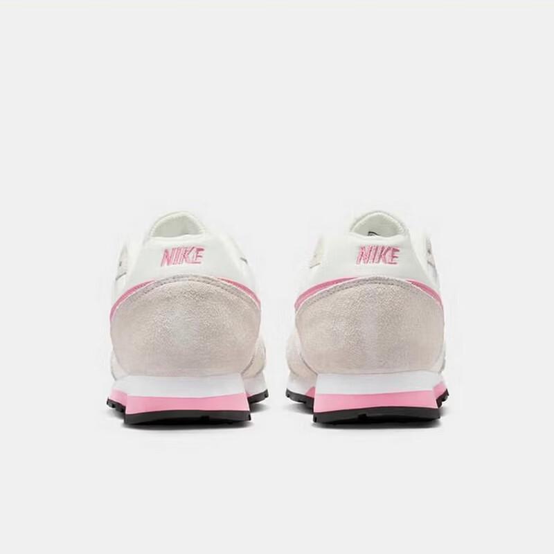Nike Women's MD Runner 2 Casual Shoes