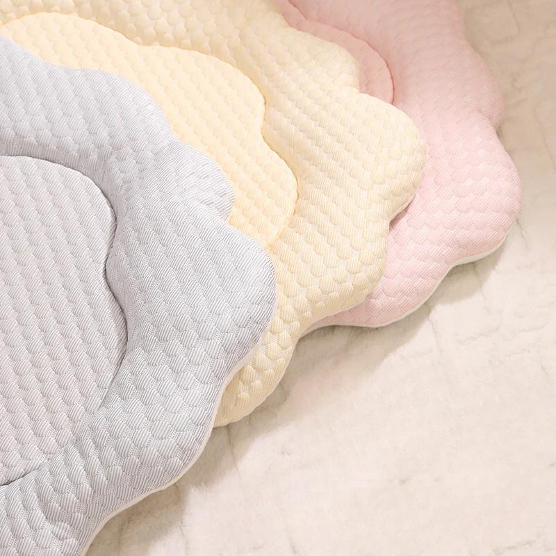 70x55cm Pet Ice Mat Cat Nest Dog Nest Cushion Small and Medium Sized Dog and Cat Mattress Pet Supplies Cat and Dog Beds Pet Bed
