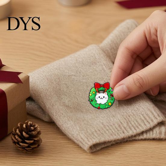 Kitten Decorative Pin Christmas Cartoon Cat Enamel Brooch, Badge for Animal Shape Men Women, Sweater Cardigan Coat Dress Jewelry Accessories Brooches