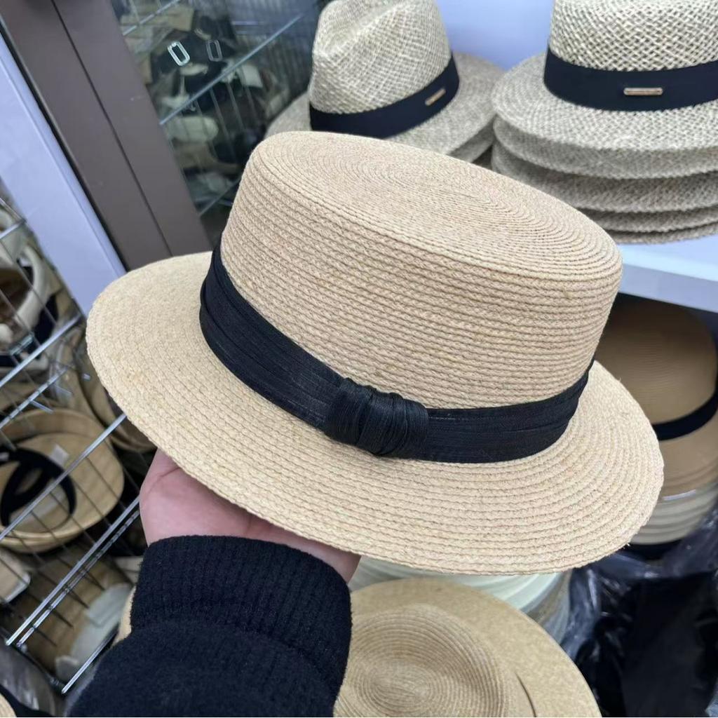High-end fine needle light luxury imported raffia flat top simple straw hat women's summer sunscreen vacation sunshade small brim top hat
