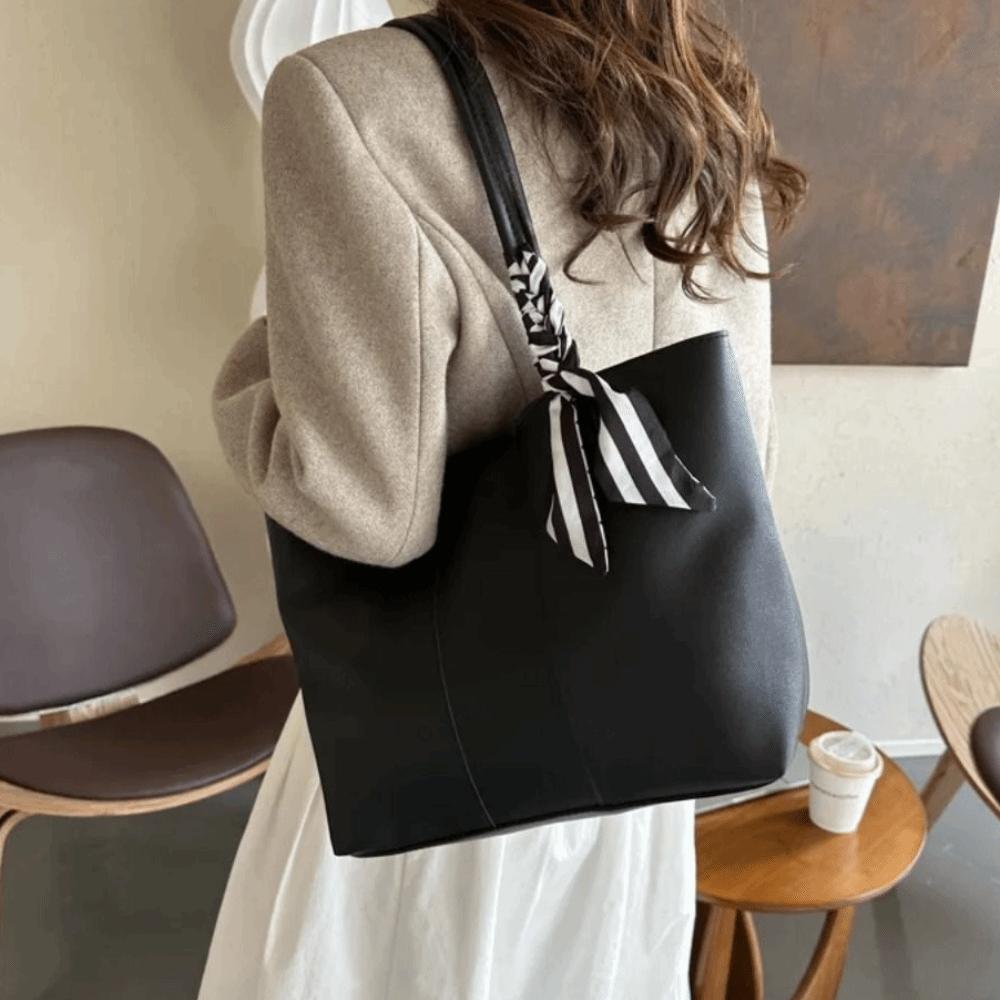 Commuting PU Leather Shoulder Bag French Style New Design Tote Bag Retro Underarm bag  Travel