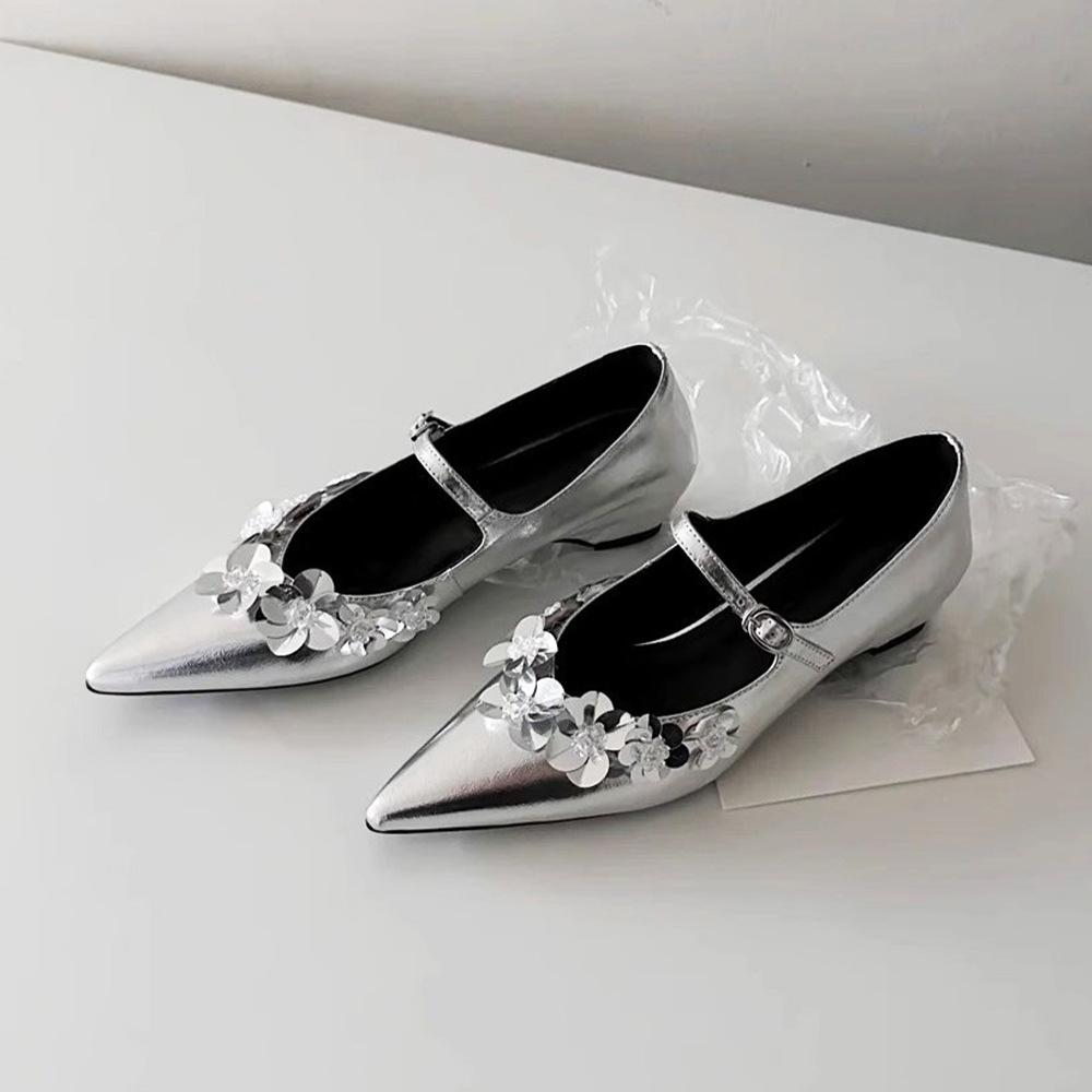Japanese pointed flower flat shoes sequined new cold smoke one-word buckle Mary Jane ladyshoes