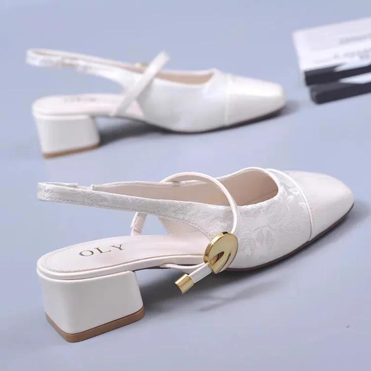 Móda Dámské Hedvábí Satén Silné podpatky Hranaté prsty Dámské Sandály Růžové Vysoké podpatky Luxusní Sandály Dámská Návrhářka