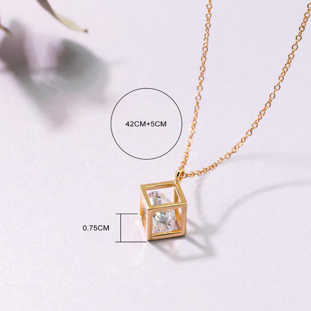 Light Luxury Versatile Fashion Love Cube Zircon Square Pendant Necklace High-end Collarbone Chain Women's Jewelry