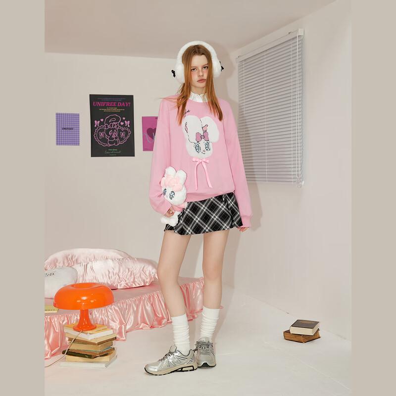 UNIFREE Essley Rabbit Applique Loose Crewneck Sweatshirt