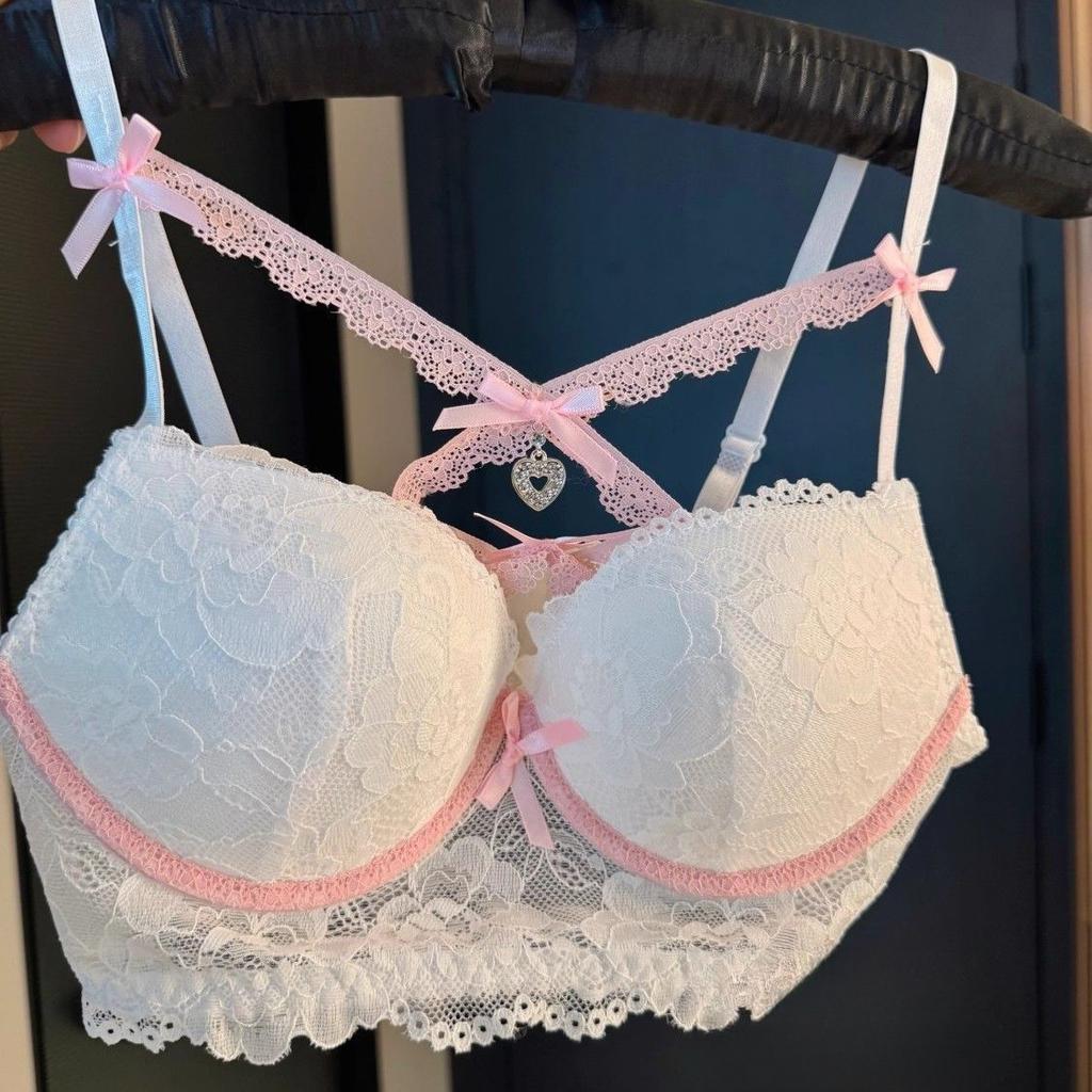 Sexy Women Bras Lace Cross Heart Underwear Hollow Out Lingerie For Female Black Bras Push Up Underwear Fashion Lady Bras