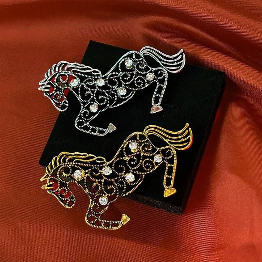 Fashion Jewelry Zodiac Animal Pins Chinese New Year Metal Pony Badge Pin  Women