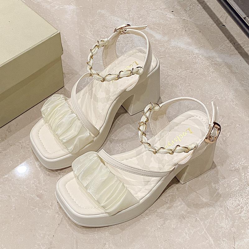 

Летние босоножки 2025 года с открытым носком и толстым каблуком, повседневные, в стиле ретро, красные, из искусственной кожи, модные босоножки, конфетных цветов, на высоком каблуке 41 бежевый