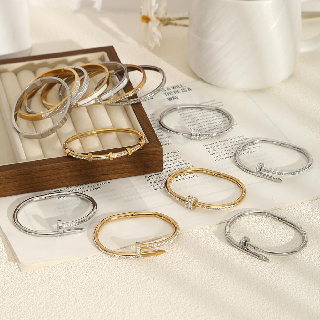Luxury Vintage Titanium Steel Stainless Steel Women's Gold Bangles Wristwear Trendy Charm Jewelry Decoration Holiday Gifts