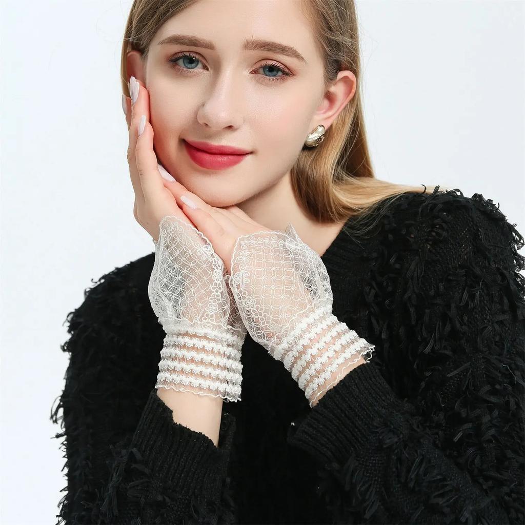 Fashion Women's Detachable Cuffs Lace Floral Mesh Fake Sleeve Flared Sleeves False Cuffs Horn Cuffs Wrist Warmers