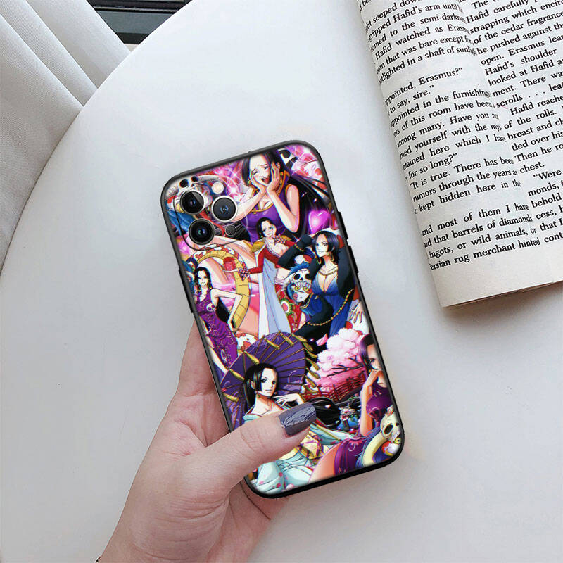 MH111 One Piece Boa Hancock Phone Case for Motorola Moto Edge 60 60s 70 G86 G56 G54 E14 G04S G45 G54 G64 S30 S50 X30 X40 X50 Pro Power Tylus