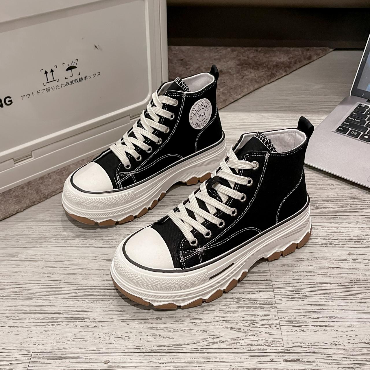 

2024 Весна Высокие Кроссовки Из Холста Женские Белые Туфли На Толстой Подошве Женские Повседневные Туфли Из Холста Вулканизированные Туфли Женские 38 чёрный