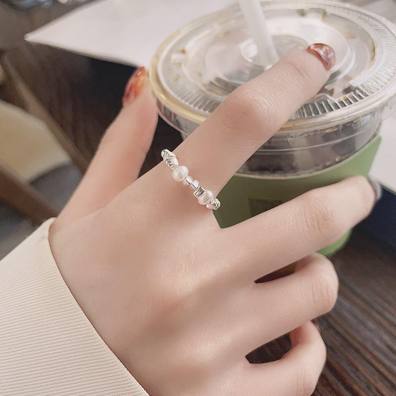 Elastic Pearl Women s Ring - Simple, Stylish, Versatile, and Perfect for Stacking.