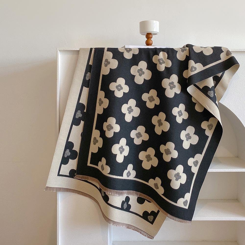 Elegant Jacquard Scarf for Women - Soft Imitation Fleece, Warm Fringe Shawl , Lightweight Autumn Winter Blanket Wrap for Casual Outings