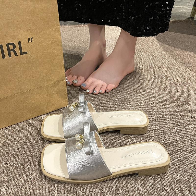 French retro square head one-word slippers women's 2025 summer wear open-toed cool slippers commuting casual thick heel sandals