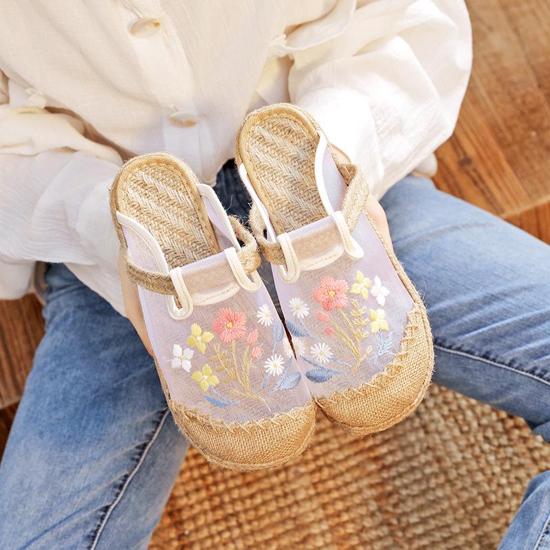 2025 Summer Mesh Women's Shoes: Versatile Ethnic Style with Small Flower Embroidery