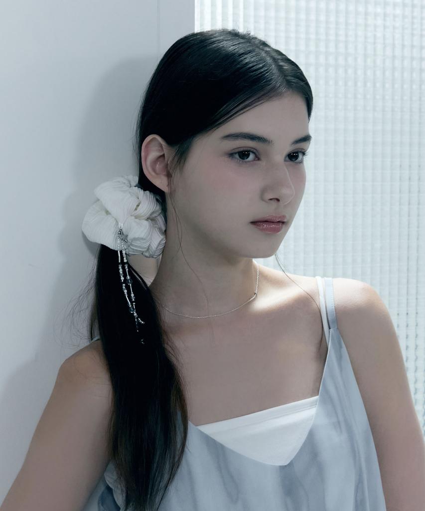 Oart Beads Scrunchie [White]