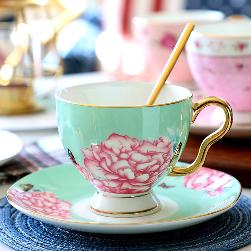 Floral Pattern Coffee Cup with Golden Handle, Light Luxury Bone China Cup Saucers and Spoon, Gold Trim Ceramic Teacup Exquisite Tea Sets,200ml