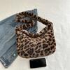 Fashion leopard print plush women's bag 2 autumn and winter new personalized underarm fluff shoulder bag handbag