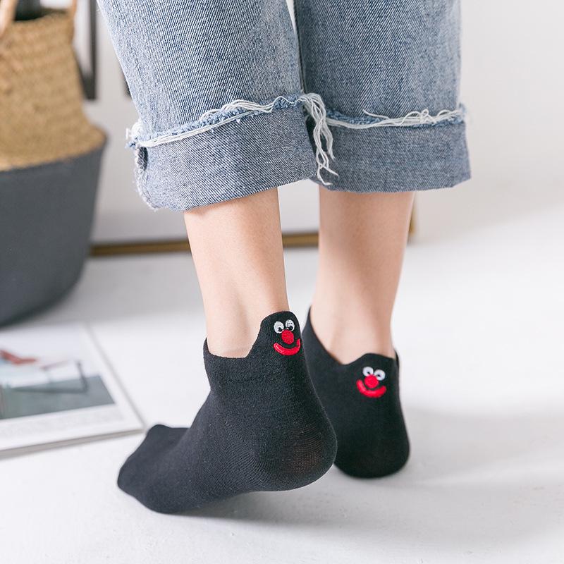 Sesame Street Women's Cartoon Embroidered Ankle Socks – Cute, Thin, Heel-Protection Sports Socks for Summer