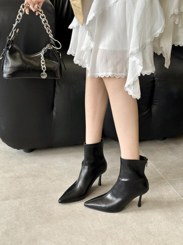 2025 autumn and winter new pointed thin heel high heel temperament French fashion sexy beautiful women short boots