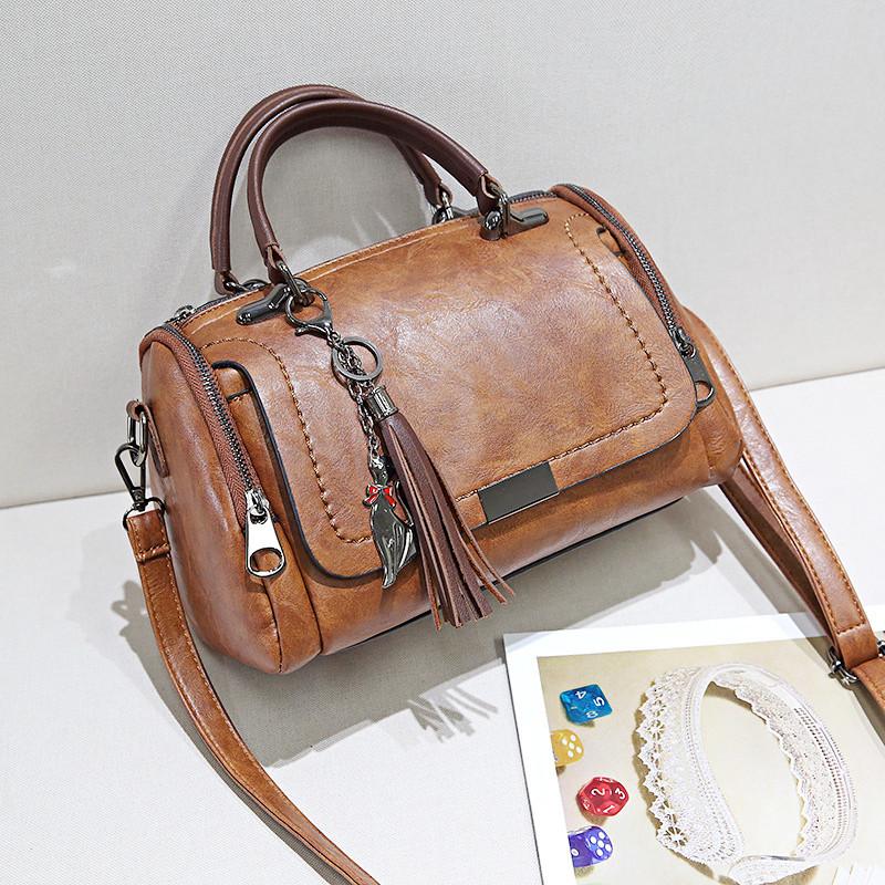 Borsa a mano con decorazione a nappa, Borsa a spalla da donna di grande capacità, Borsa a tracolla alla moda con cerniera e tracolla rimovibile