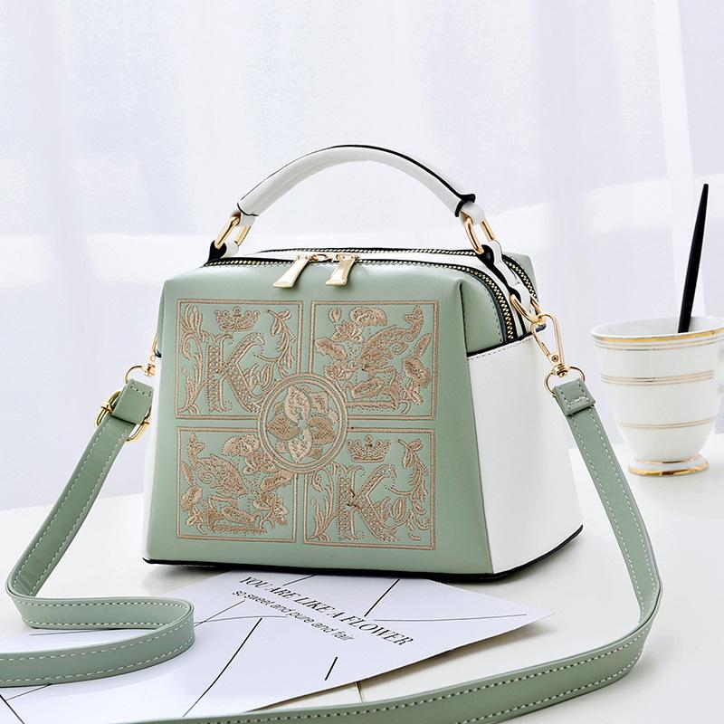 Handheld Small Bag Women's 2026 New Fashion Embroidered Middle-aged Women's Bag Western-style One-shoulder Cross-body KTY
