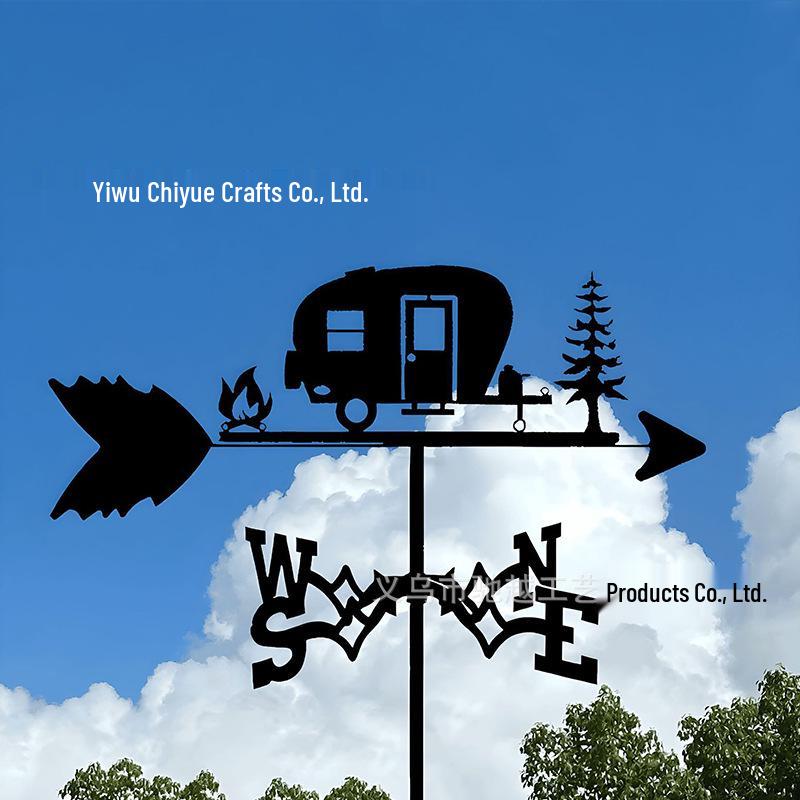 Weather Vane Ornament: Outdoor Wrought Iron Spray-Painted Roof Decoration Metal Craft