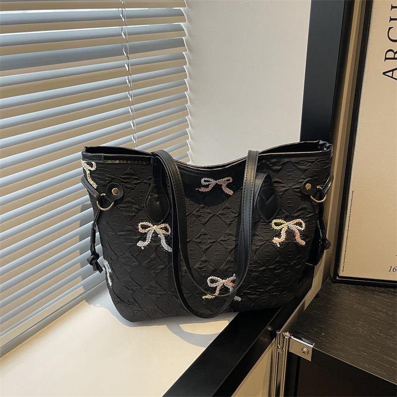 Student Class Cloth Bag Bag Women's 2025 New Shoulder Underarm Bag Striped Large Capacity Commuter Casual Tote Bag