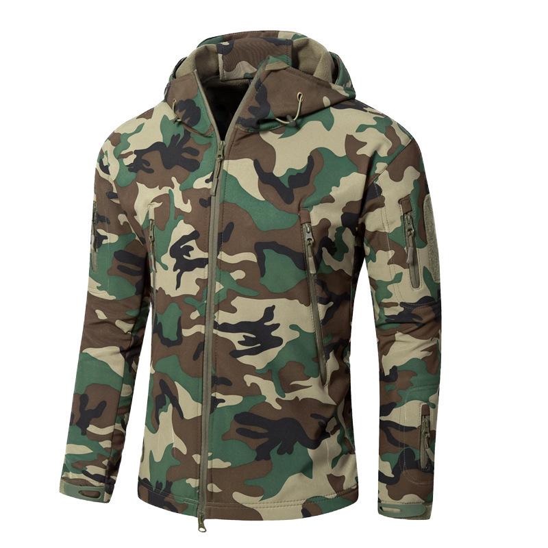 Men's Tactical Softshell Fleece Jacket: Windproof, Waterproof, Outdoor Sports Outerwear.