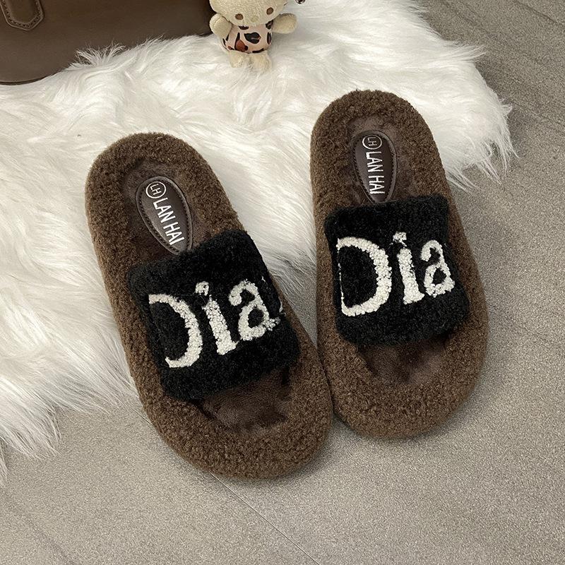 Mao Mao Slippers Women's Outer Wear 2025 Autumn and Winter New Korean Version Thick Bottom Heightening Versatile Non-slip Plush Cotton Slippers