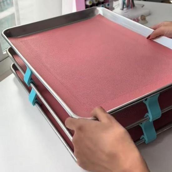 4/8/16Pcs Baking Sheet Stackers Reusable Trays Stacking Holder Space-Saving Multipurpose Tray Stacker Stackable Baking Pan Rack for Home Kitchen