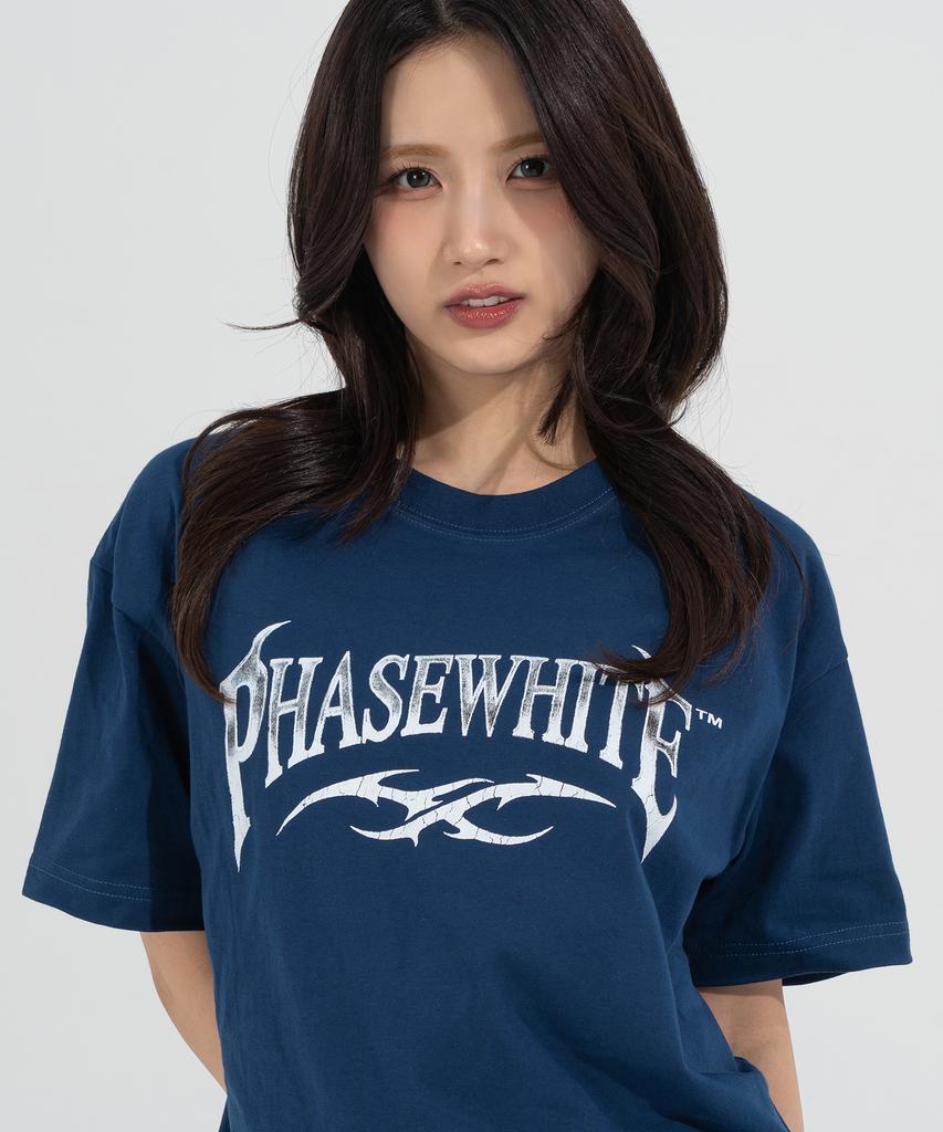 Peijeuhwaiteu [Phase_2] Vintage Chrome Logo Tee_Dark Blue / 8802026-St02