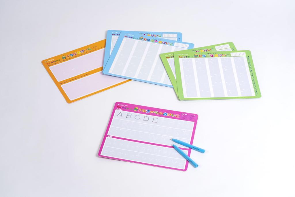 Kumon Publishing Letter and Number Board Plus Educational Toy Hiragana English Ages 3 and Up KUMON (KUMON PUBLISHING) DB-32