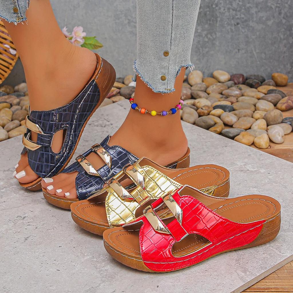 Fashion Gold Patent Leather Wedge Slippers Women 2025 Summer Metal Decor Platform Sandals Woman Comfort Anti Slip Beach Slides Plus Size