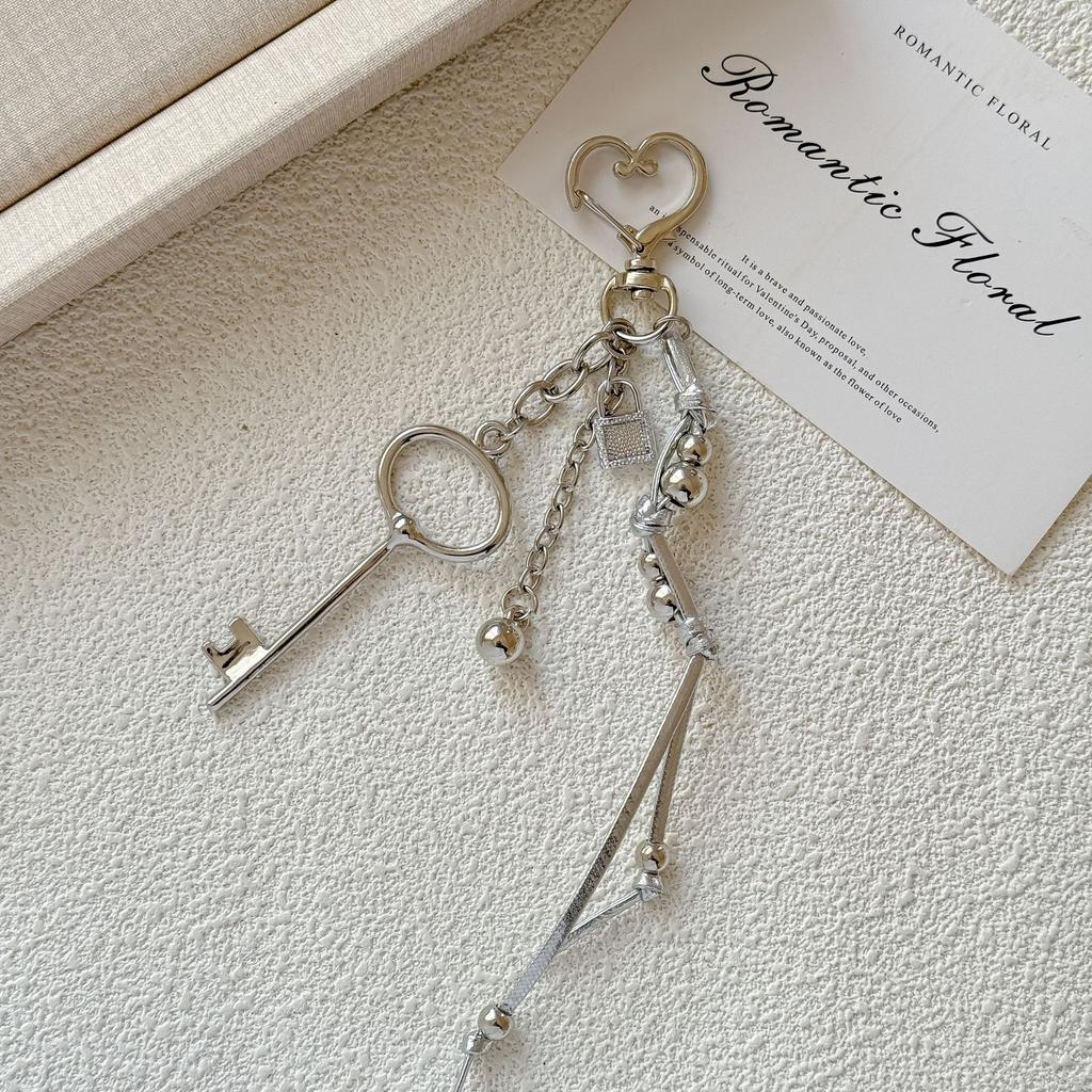 Ins Bead Pendant Keychain Creativity Acrylic Backpack Hanging Piece Car Key Chain Trend Accessories