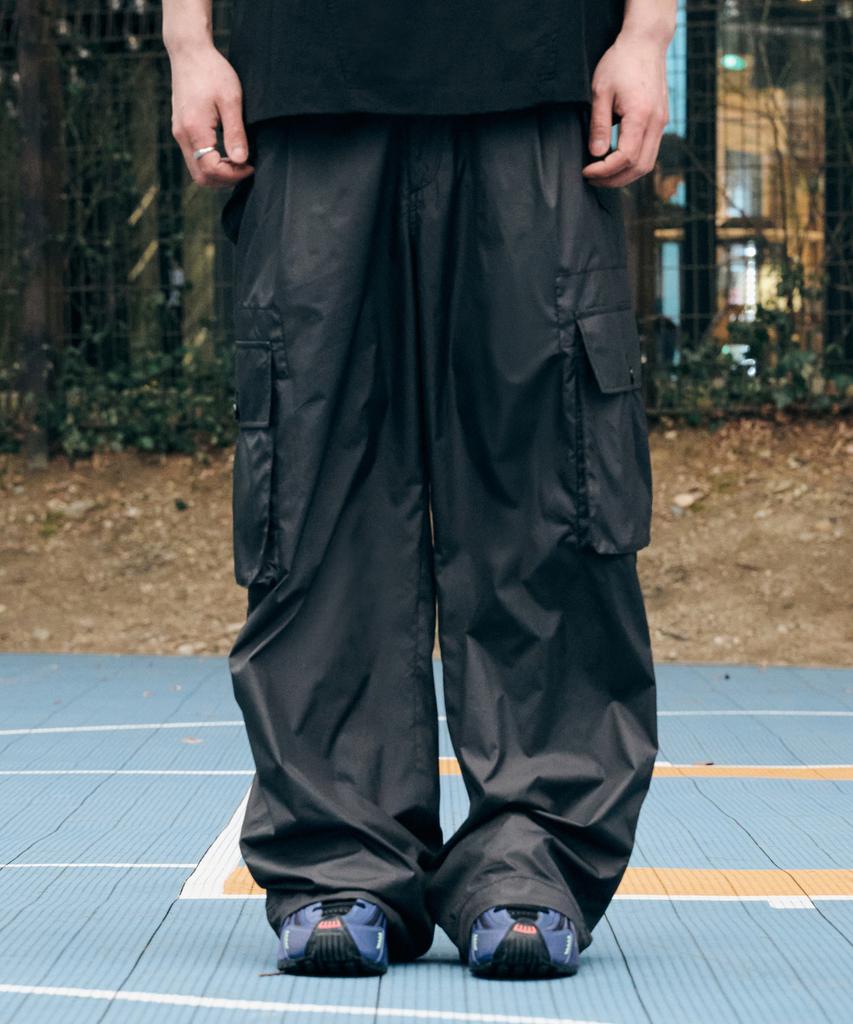 Nontai Light Flap Pocket Cargo Pants (Black)