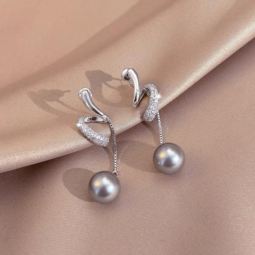 Explosive Light Luxury Diamond-encrusted Long Tassel Linen Gray Pearl Earrings Design Sense Earrings Premium Ears