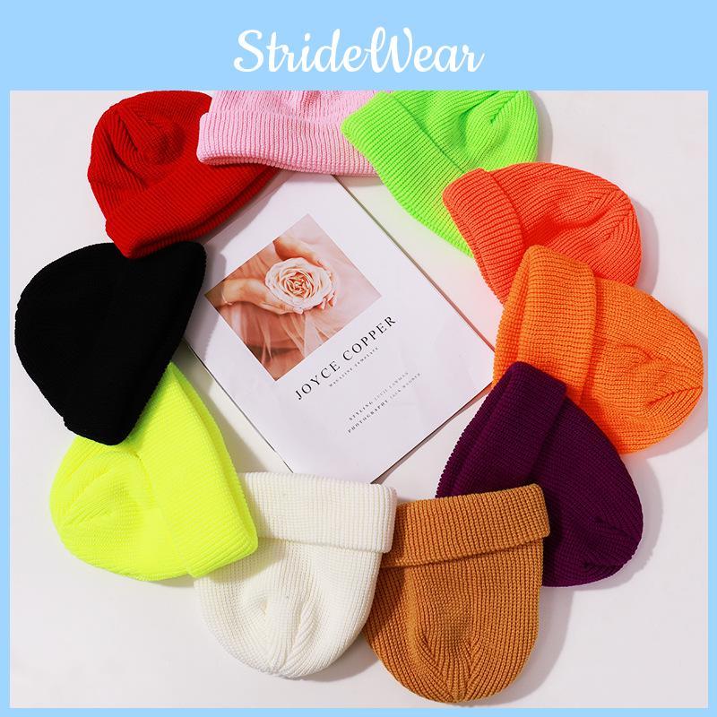 Cozy And Warm Plain Knit Winter Beanie Hat For Men And Women In Solid Colors