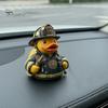 Figurine Canard Pompier Meuble Doux Créatif pour la Maison, Ornement de Bureau en Résine Durable, Ornement de Tableau de Bord de Voiture Statue Jaune pour Décoration de Bureau