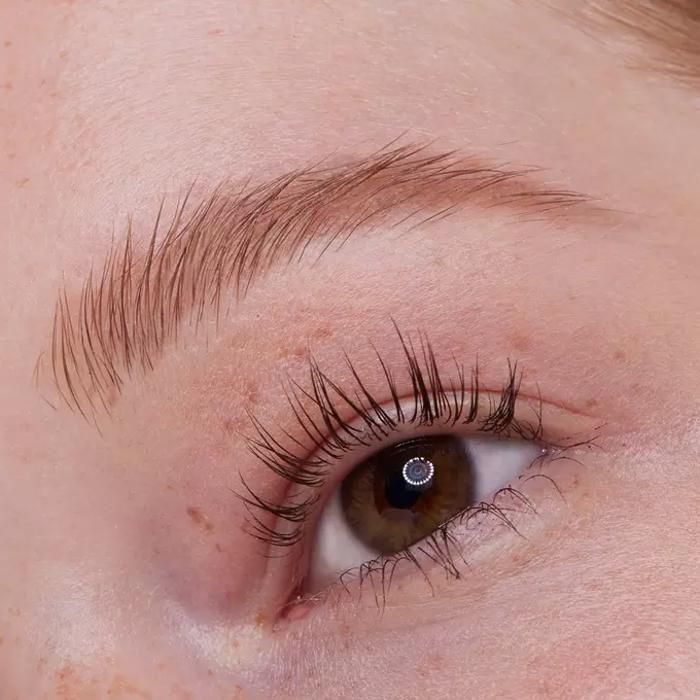 Mascara - ESSENCE - I Love Extreme Crazy Waterproof - Unglaubliches Volumen - Wasserfeste Formel - Vegan