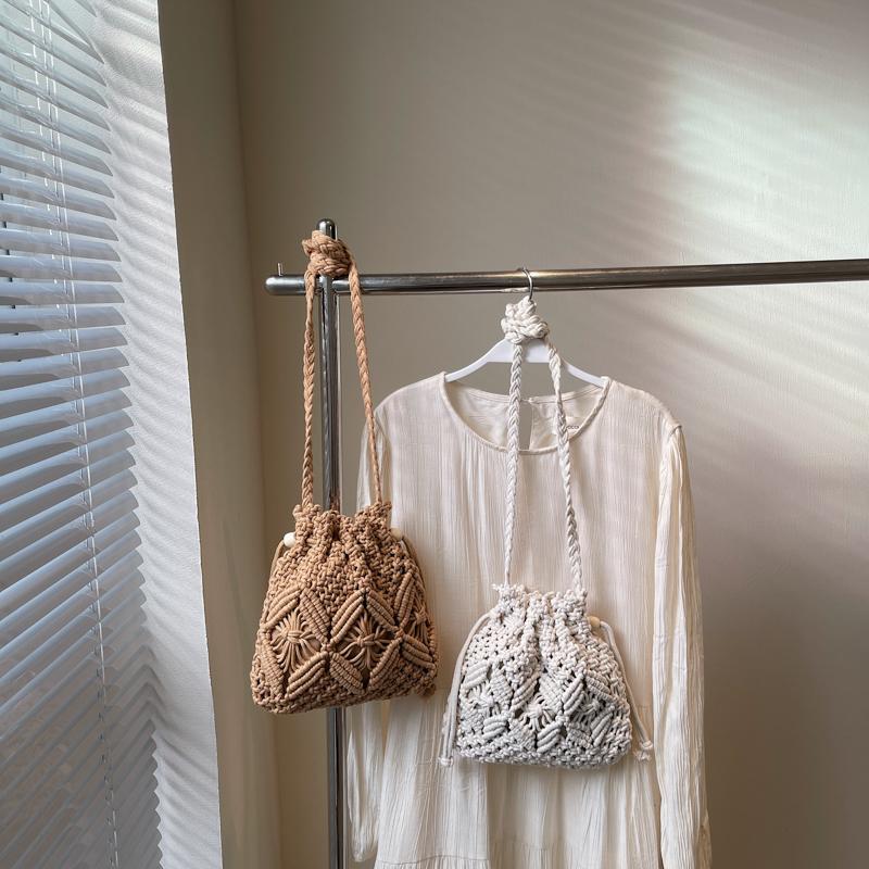 Crochet Bag Women's Bohemian Style Hollow Shoulder Bag Woven Small Bag