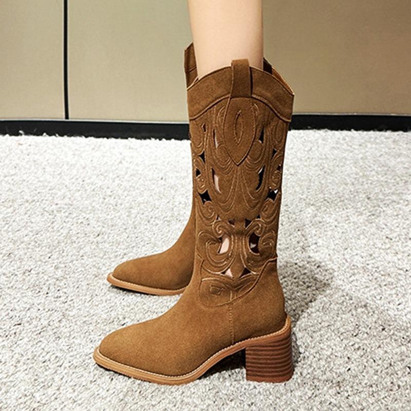 Vintage Western Cowboy Boots Thick Heel Embroidery Hole Knight Boots Vintage Size Breathable Women's Boots Pointed Boots